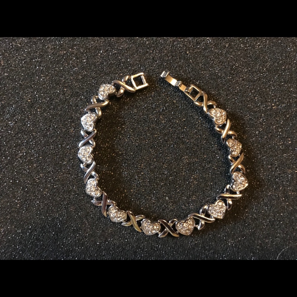 Hugs and Kisses Tennis Bracelet with Swarovski - Picture 7 of 9